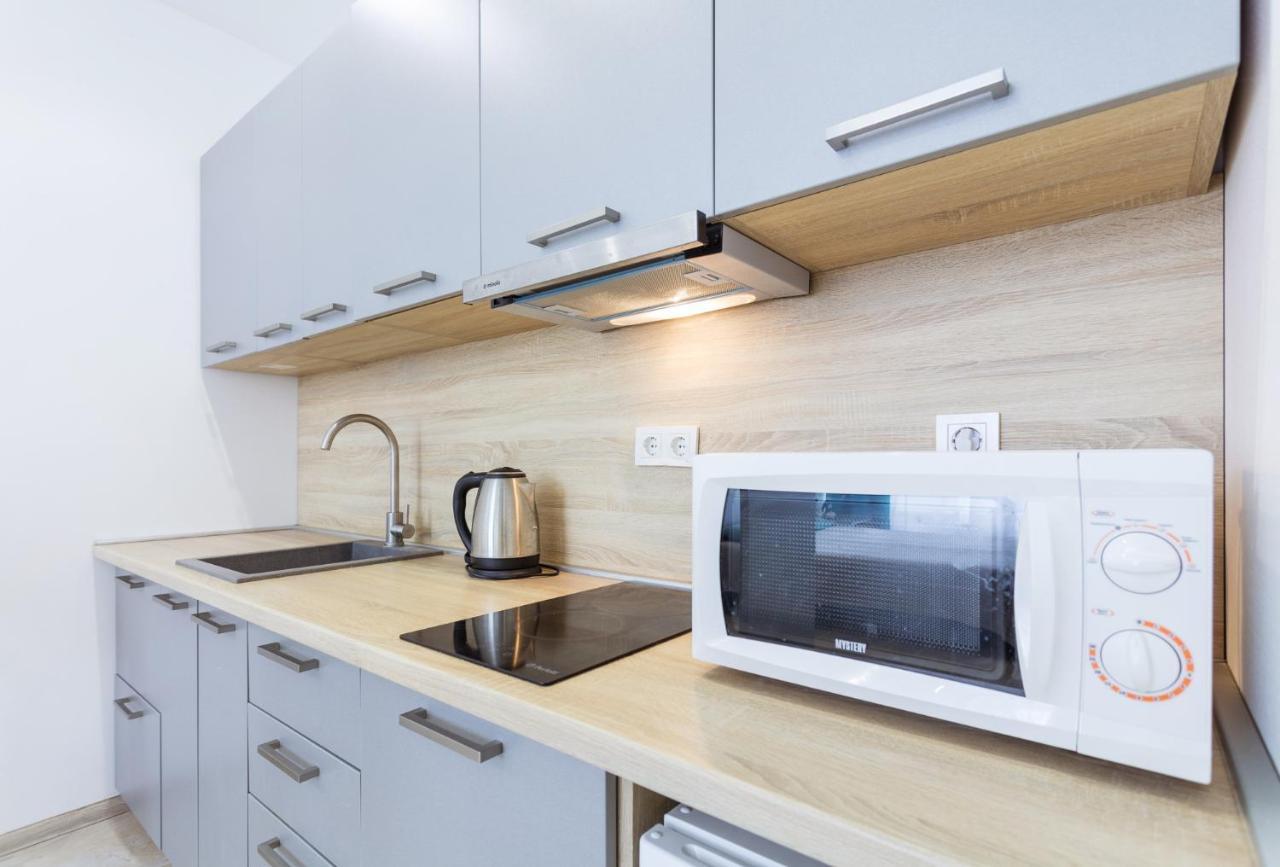Nyvky Like Home - Studio - Apt 21 Kiev Dış mekan fotoğraf