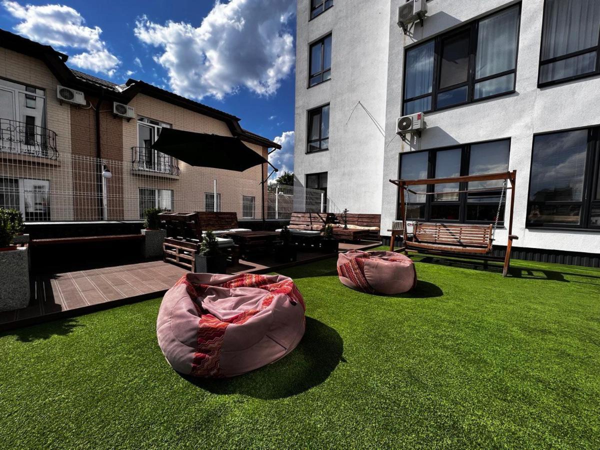 Nyvky Like Home - Studio - Apt 21 Kiev Dış mekan fotoğraf